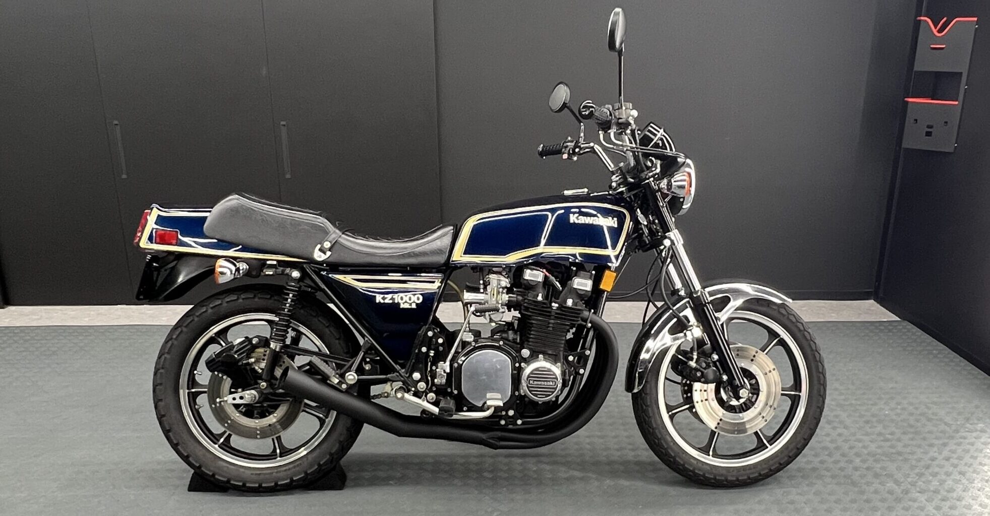 【マジベル セラミックRGC / VOCフリー】KAWASAKI　KZ1000 Mk.2 施工実績のご紹介